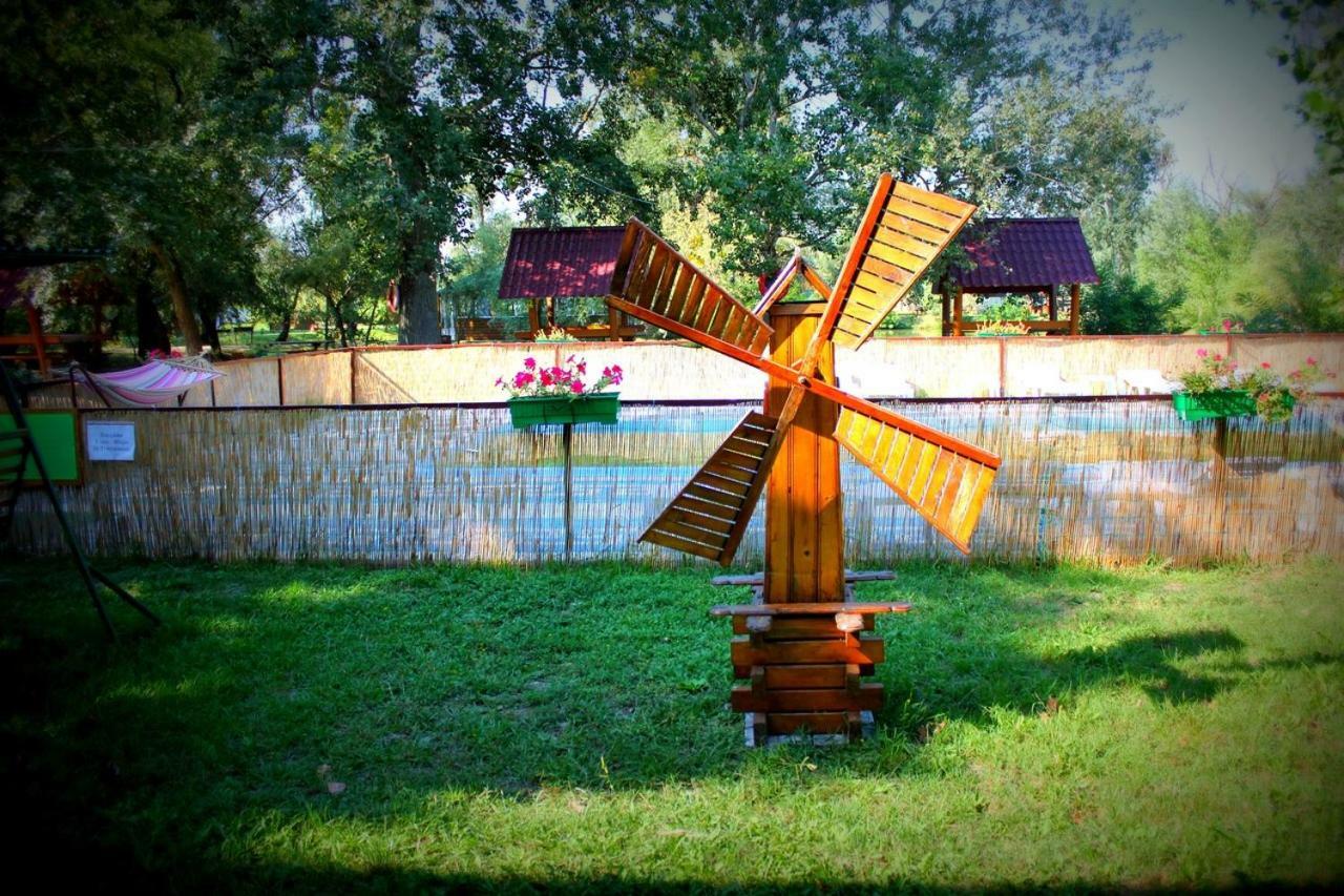 Holiday Park Dunay Kyslytsya Buitenkant foto