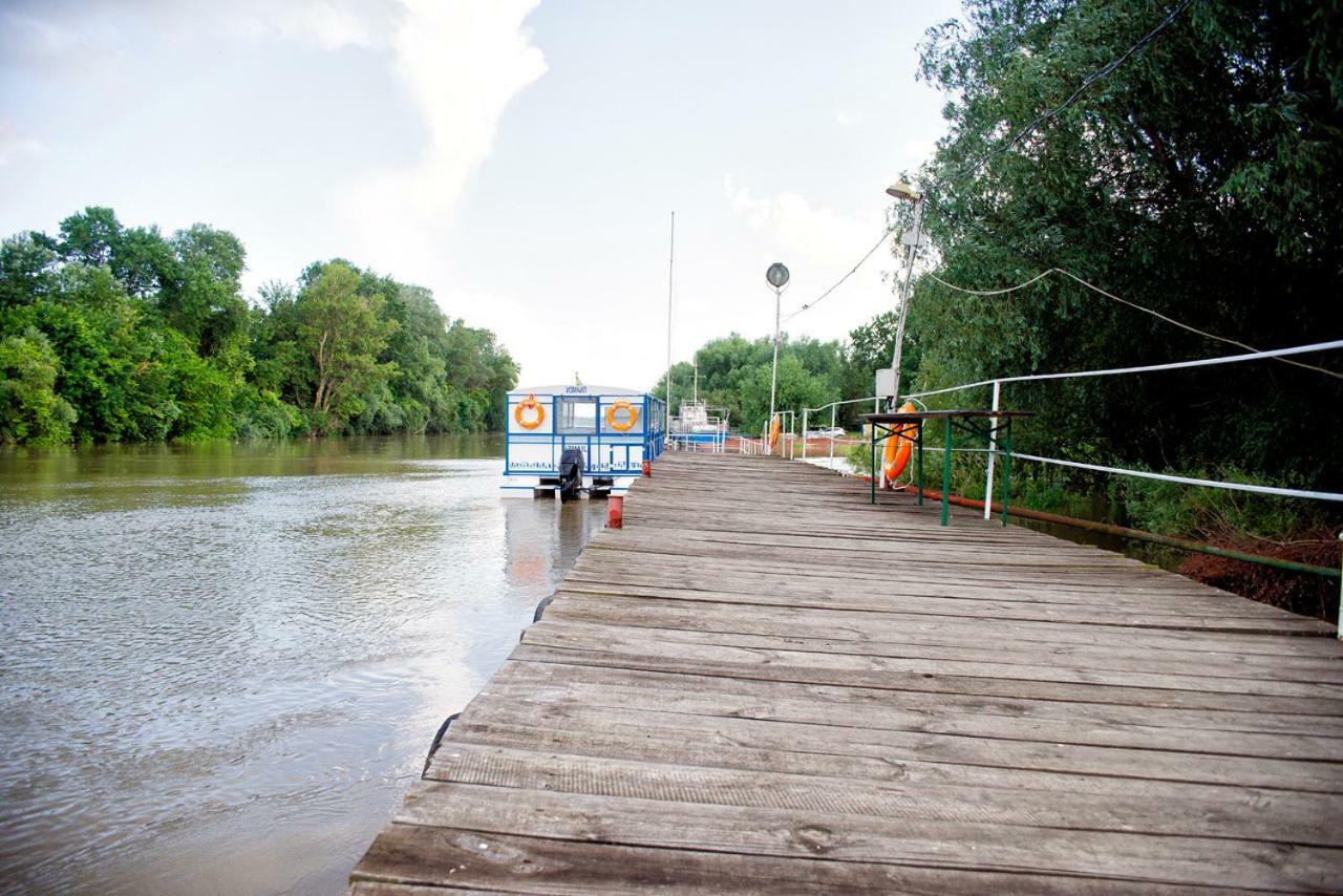 Holiday Park Dunay Kyslytsya Buitenkant foto