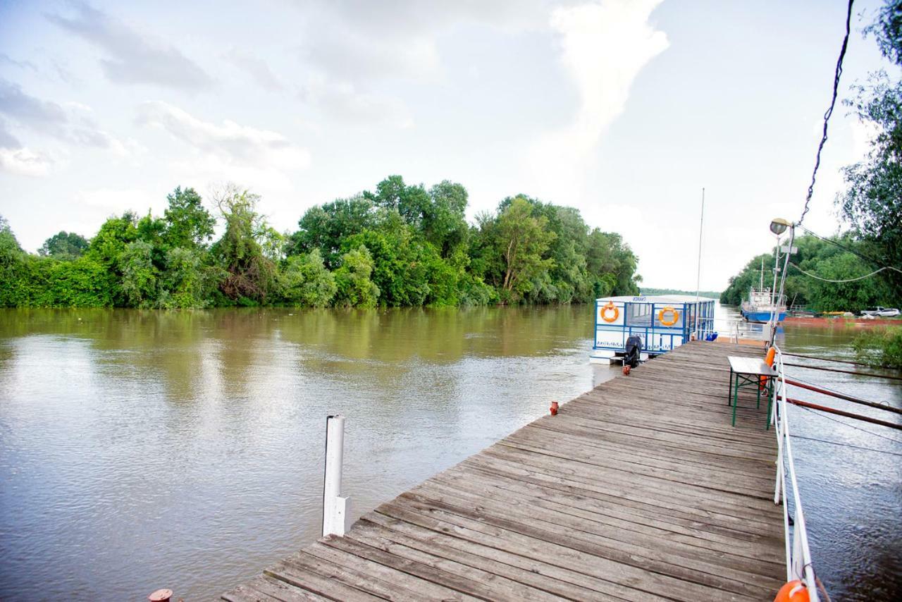 Holiday Park Dunay Kyslytsya Buitenkant foto